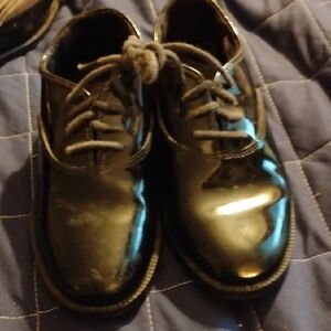 Boys 13 y Shiny Black Dress Shoes